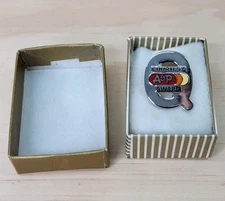 1970s A&P Supermarkets Enamel Q Pin Courtesy Award