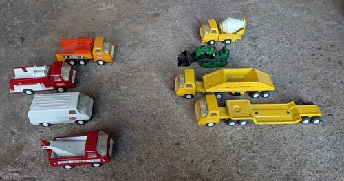 Vintage 1970s Tonka Trucks Metal Pressed Steel- lot of 8 vehicles