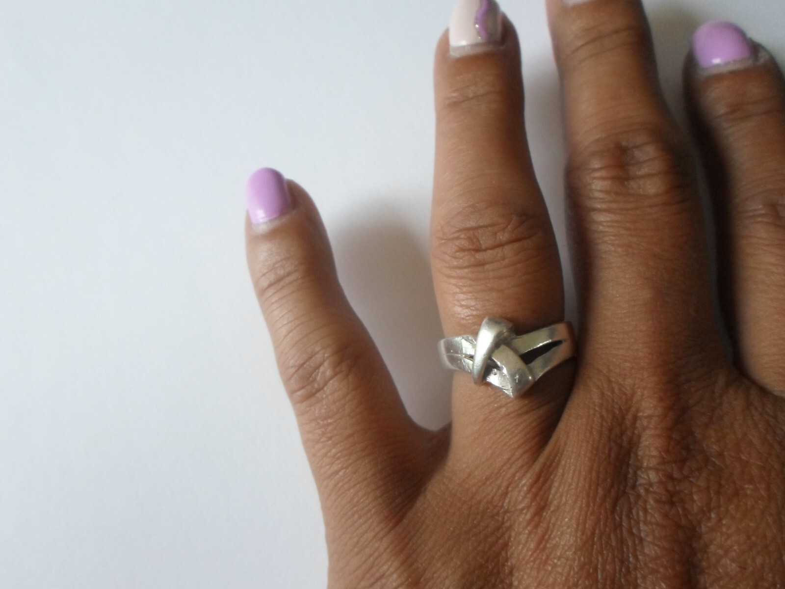 solid silver ring, openwork, crossed, size 58 - image 3