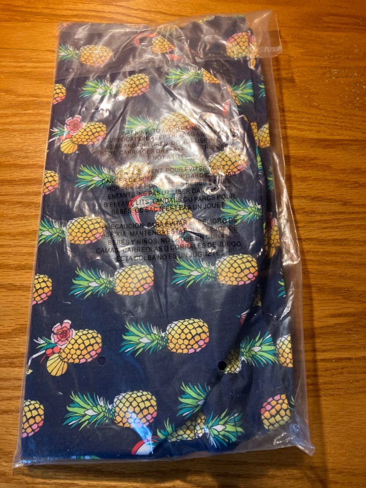 Bolso Vera Bradley Tucán Fiesta Cordón. Nuevo con etiquetas en plástico original.  Foto 2 de 4