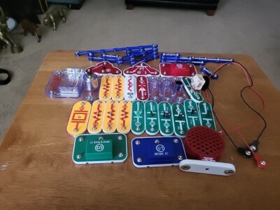Elenco Electronic Snap Circuits Lot Boards, Manuals, Parts