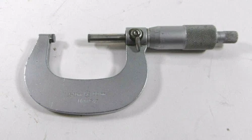 Mitutoyo Iron Iron Measuring Screw 25-50mm | 0.01mm