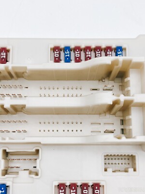Genuine Nissan R35 GT-R GTR IPDM Engine Room Controller Unit 07-13