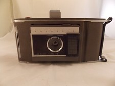 VINTAGE POLAROID LAND CAMERA MODEL J66 WITH LEATHER CASE