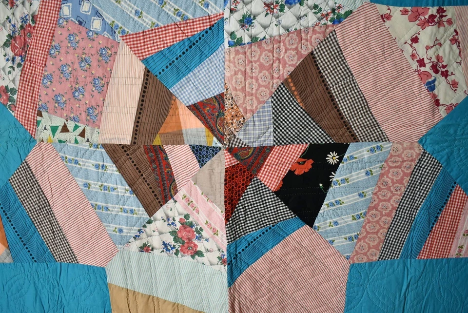 Colorful Vintage 40's Lone Star Antique Quilt, NICE BLUE BACKGROUND! - Image 2 of 4