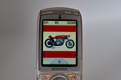 NTT docomo So505iS Japanese Flip phone Garakei Keitai Cell phone
