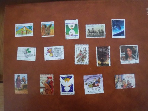 Australian stamps collection of 140 used stamps issued 1966-99. Condition fair - Picture 7 of 10