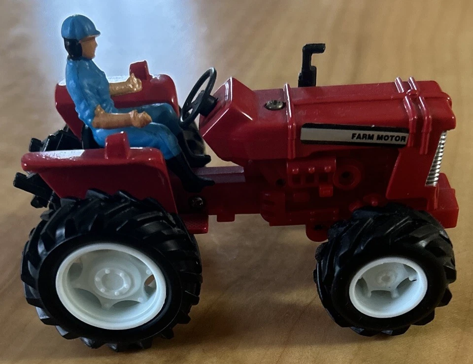 Vintage New Ray Plastic Farm Tractors & Equipment Lot Of 6 - Image 4 of 4