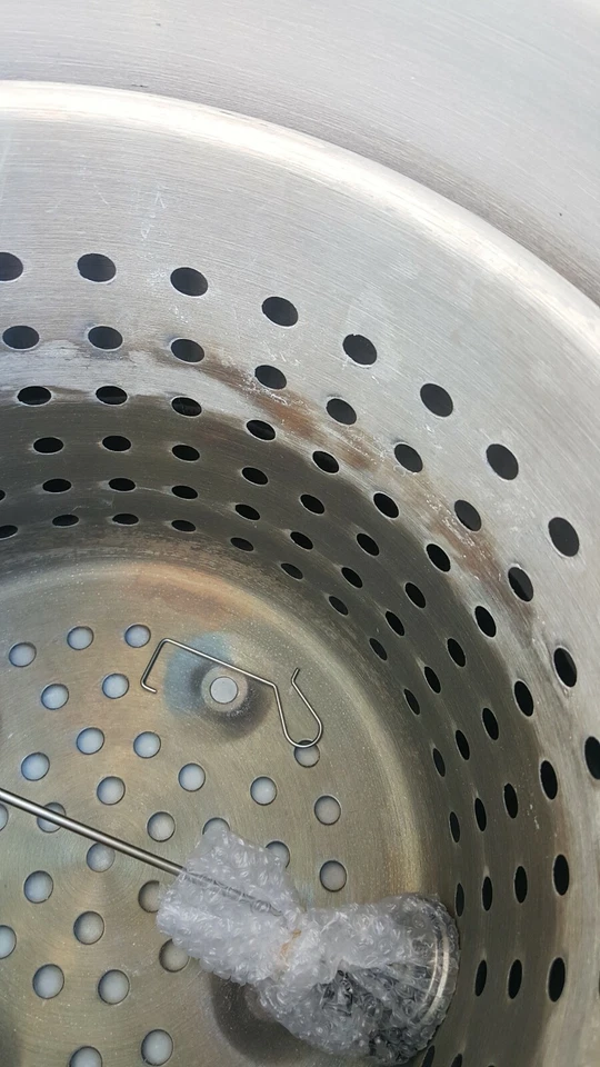 Olla y cesta de hervir de aluminio de alta resistencia King Kooker KK32, 32 cuartos con caja Foto 4 de 4