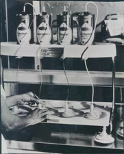 1964 Press Photo Cleveland OH St Johns Hospital Beniflex Dispenser - ner36027