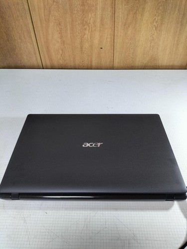 Acer 5750 Core i5 2450M 2.50GHz SSD 120GB RAM 4GB 15.6-inch - Picture 2 of 9
