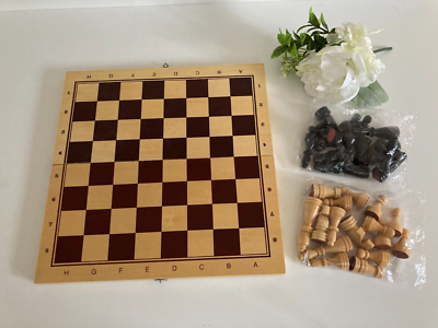 Jeu d'échecs - Boîte pliable en bois avec jeu de Back Gammon et d'échecs - Catawiki