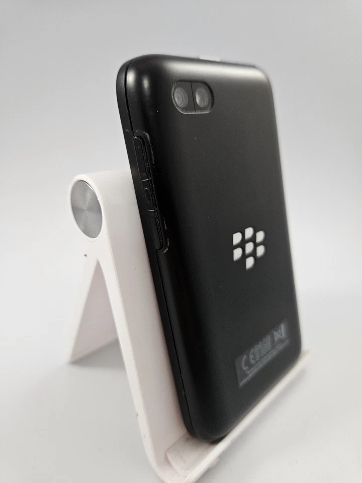 BlackBerry Q5 Black Unlocked 8GB 2GB RAM 3.1" BBOS10 QWERTY Smartphone - Image 4 of 4