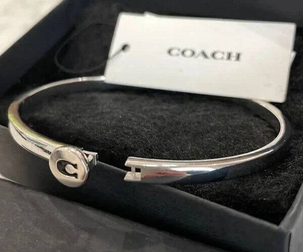Brazalete Brazalete COACH Signature Logo C Placa Plata Acero Inoxidable Foto 2 de 4