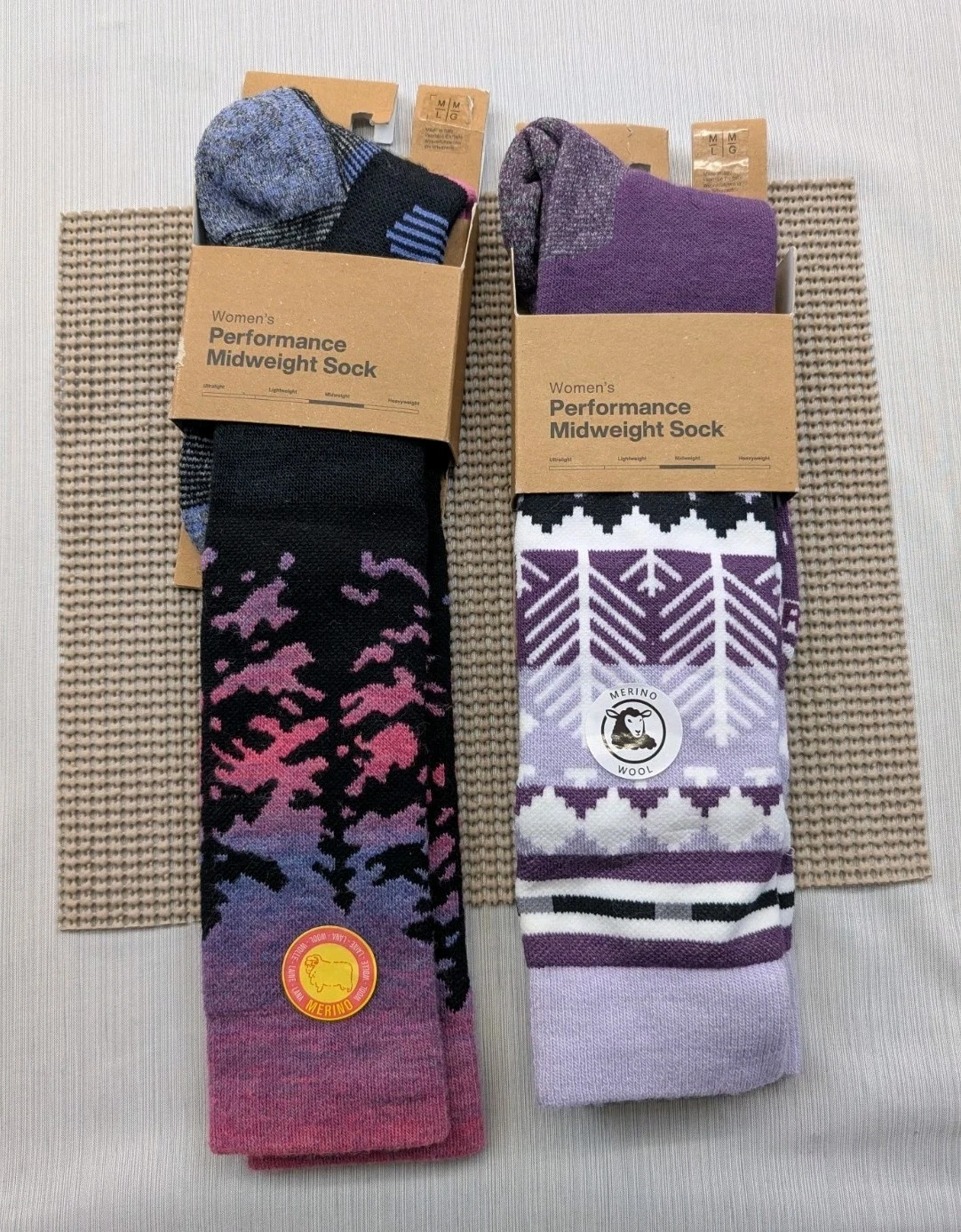 Womens 2 Pair Burton Performance Merino Wool Socks Medium/Large Made In Italy