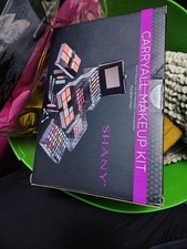 SHANY Carry All Trunk Makeup Kit