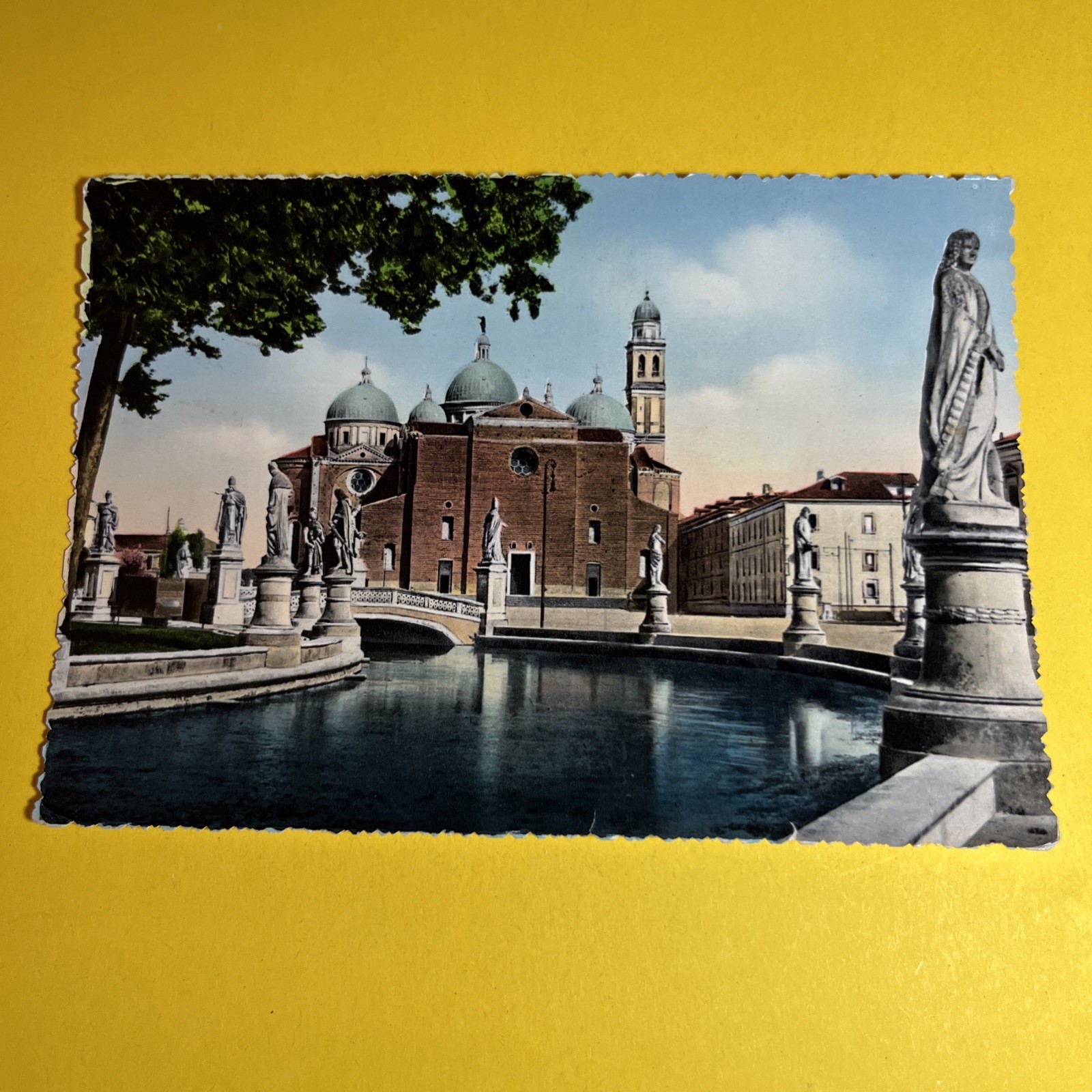 PADOVA PRATO DELLA VALLE ORA PIAZZA VITT EMAN.-BASILICA  CARTOLINA VIAGGIATA