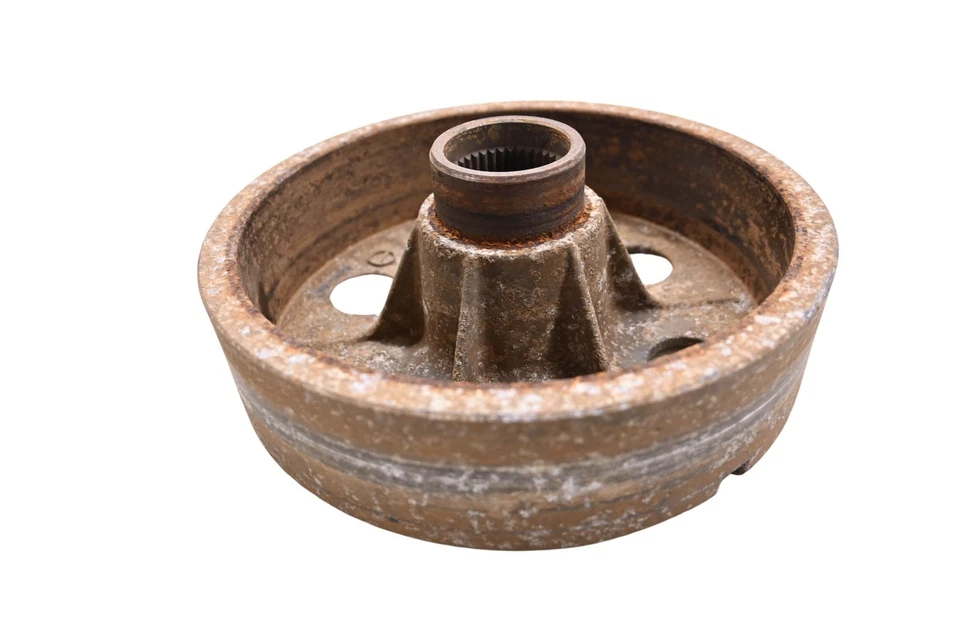 85 Suzuki Quadrunner 250 2x4 Rear Brake Drum Housing LT250E - Image 2 of 3