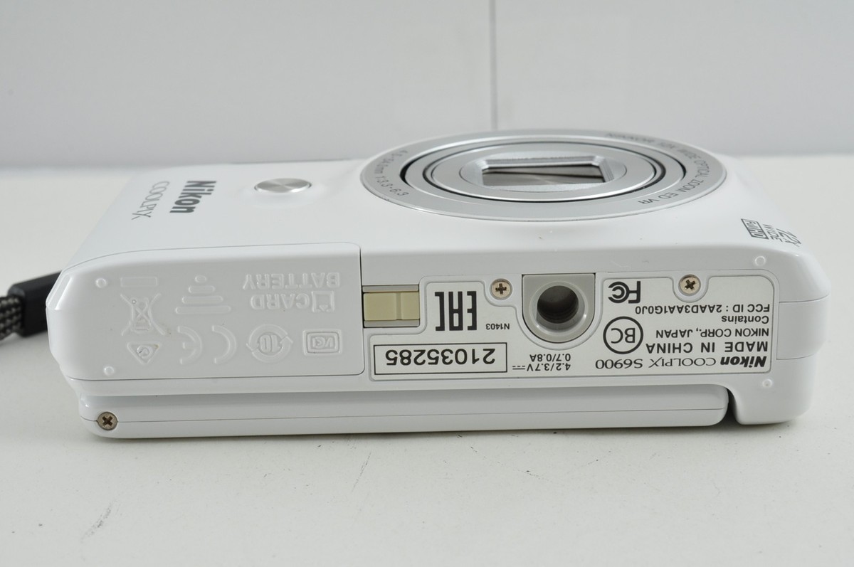 NEAR MINT] Nikon Coolpix S6900 White Optical Zoom Wi-Fi