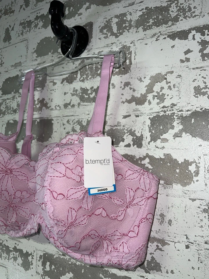 ¡NUEVO CON ETIQUETAS! Sujetador de encaje rosa b.tempt'd by wacoal talla 36DDD - hermoso floral Foto 2 de 4