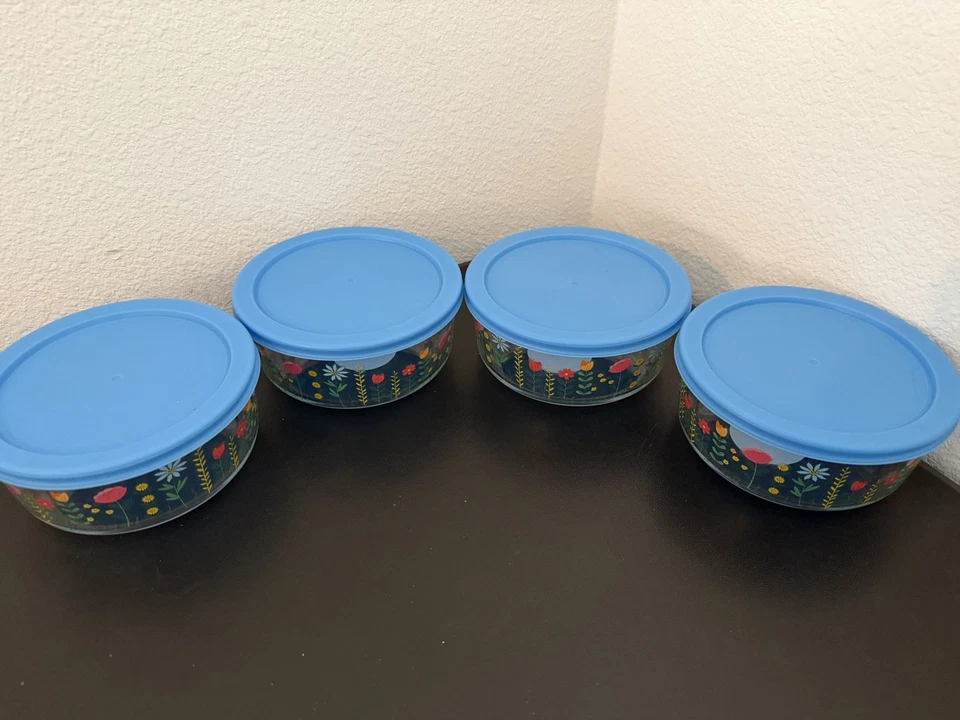 Juego de 4 cuencos de almacenamiento de alimentos florales resistentes al calor de vidrio duradero con tapa azul Foto 2 de 4