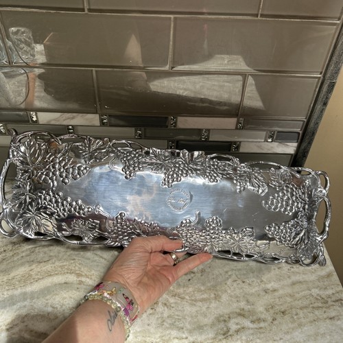 Vtg Arthur Court Grape Vine 19" Rectangular Aluminum Metal Serving Tray - Picture 5 of 7