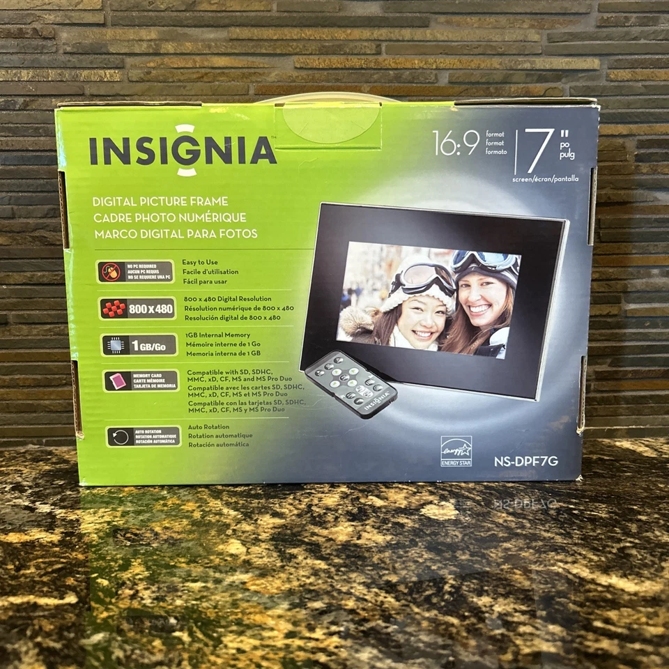 *NEW* Insignia NS-DPF7WA-09 128MB Internal Memory 7" Digital Picture Frame 16:9 - Image 3 of 4