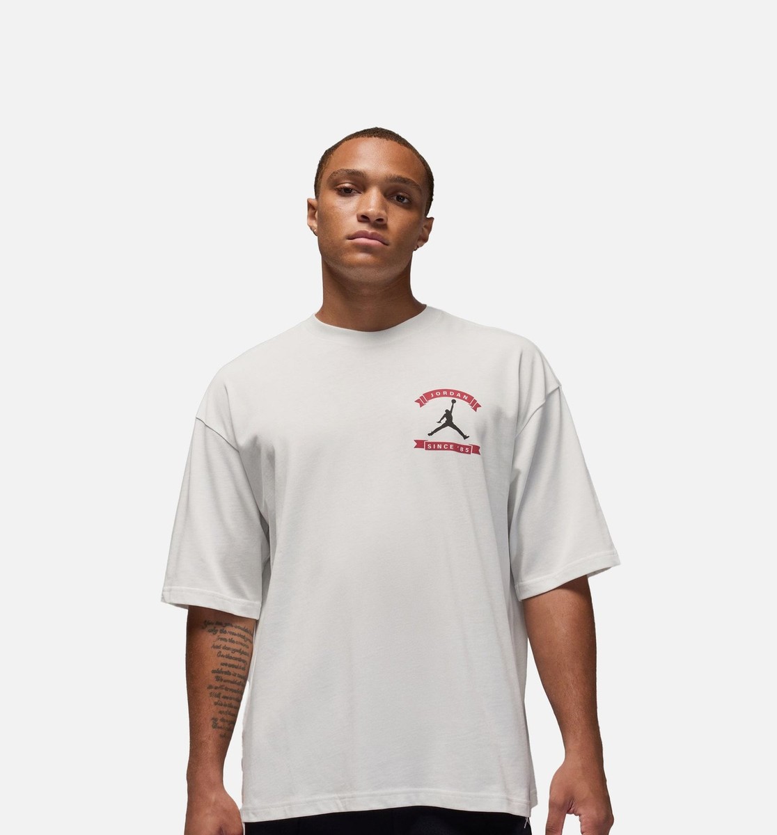 NWT Men's Nike Jordan Reissue Beige T-Shirt Oversized IM7945-107 L