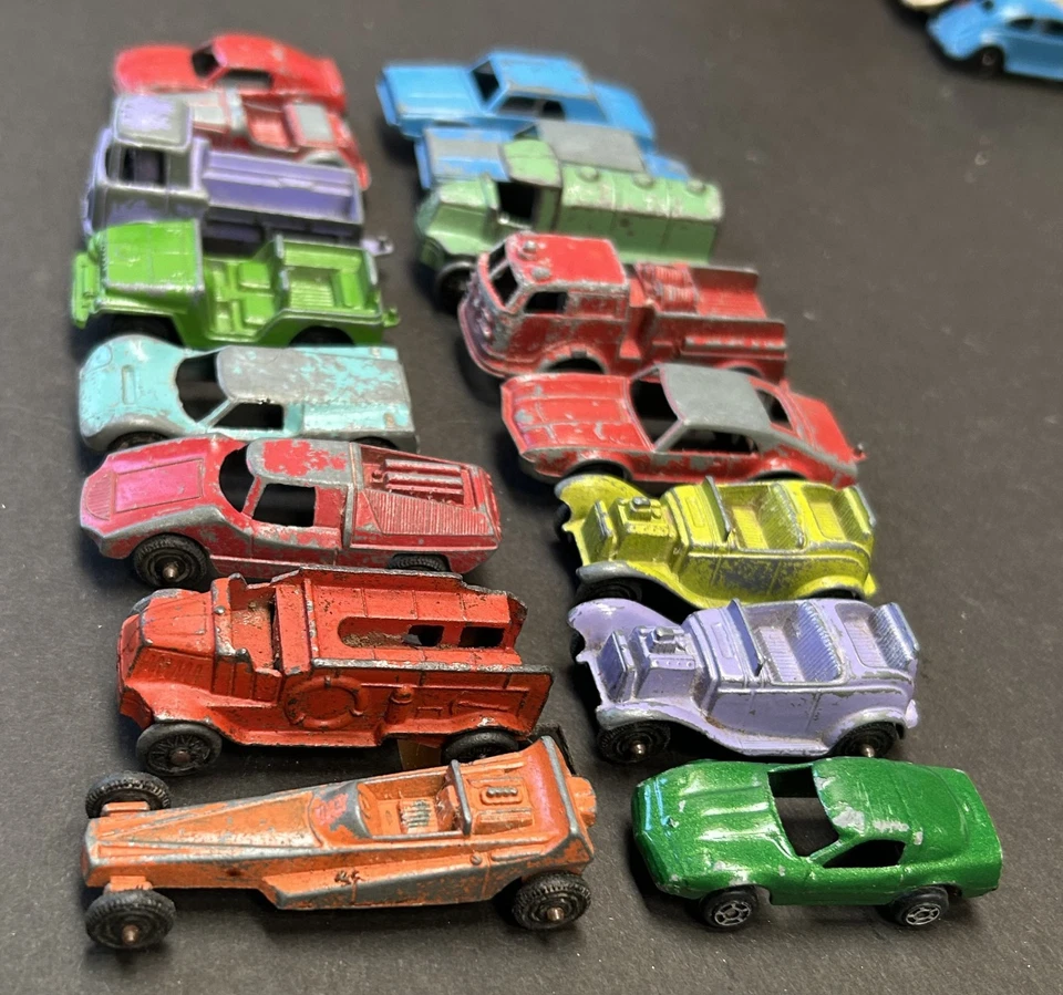 Lot Of 16 TOOTSIE TOY Metal Cars, Vehicles, Commercial Vehicles From 1920s - Image 4 of 4
