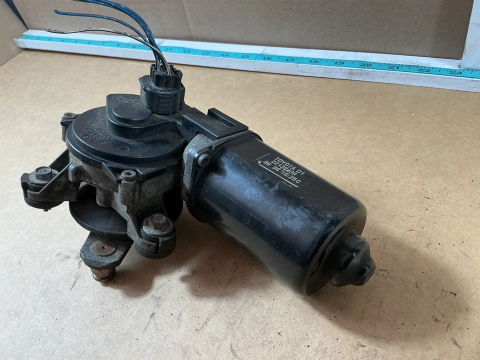 1994-1996 Toyota Camry Front Windshield Wiper Motor 22139239 - image 4 of 4