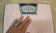 Vintage Working MC Borg Pale Pink w/Gold Sparkles Bathroom Scale 0-300 Lbs