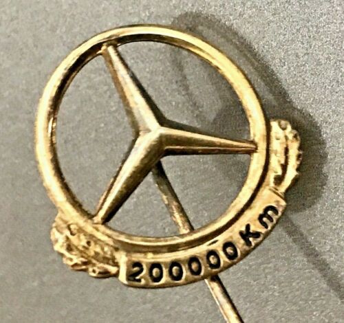 Mercedes Benz Signed branded Lapel Pin For 200000 KM 835 from 1941 - Picture 1 of 6