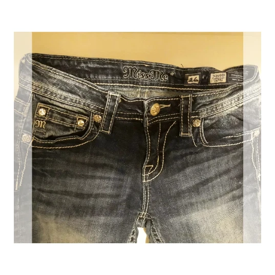MISS ME Girls (16) Denim Embellished Capris 28" X 16" with 7" Rise Lots of BLING - Image 2 of 4
