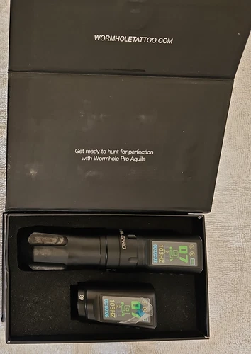 Wormhole Pro Wireless Tattoo Machine, Black - product listing photo