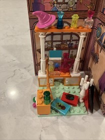 LEGO Harry Potter Diagon Alley Shops 4723, 99% COMPLETE w Minifig, Instruct, BOX