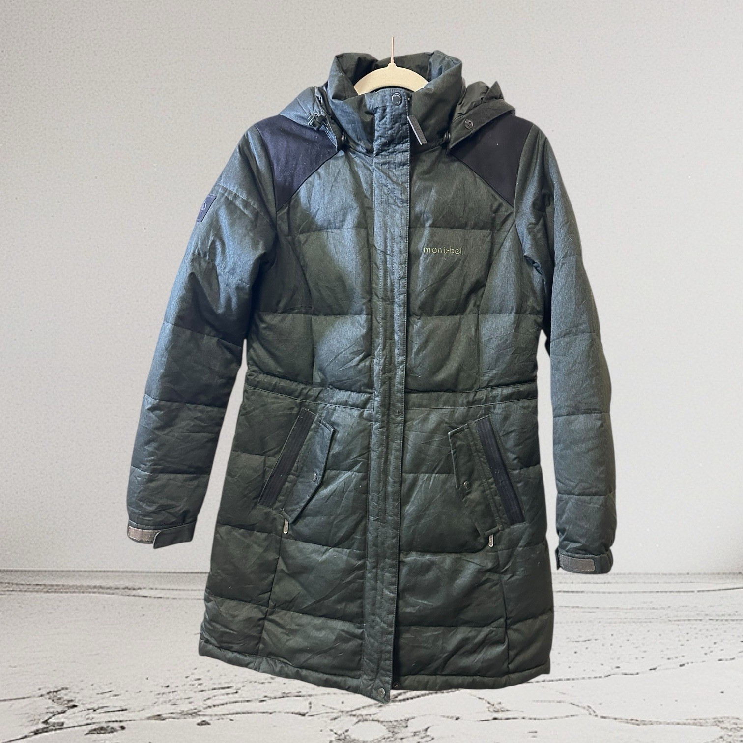 Montbell Women’s Long Down Parka Jacket Khaki Green Size 90 (S) 90% Goose Down