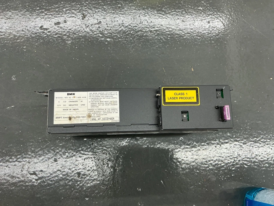 Cambiador de 6 CD con cargador BMW E36 328i 323i M3 1995-2003 OEM 82111469404 Foto 4 de 4