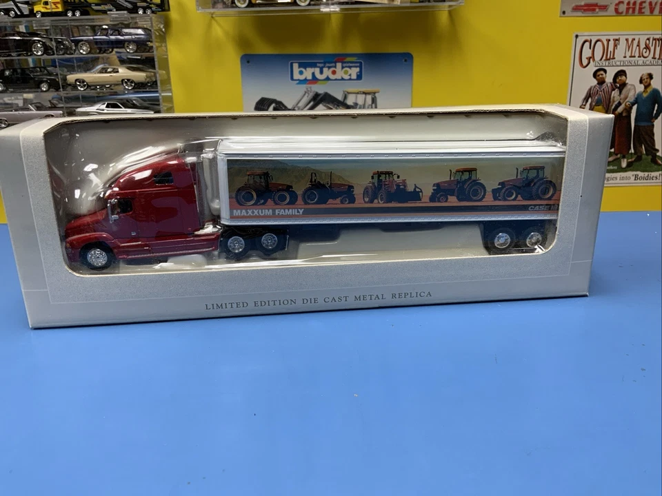 SpecCast Limited Edition Case Maxxum DieCast Freightliner C120 Semi Trailer Bank - Image 3 of 4