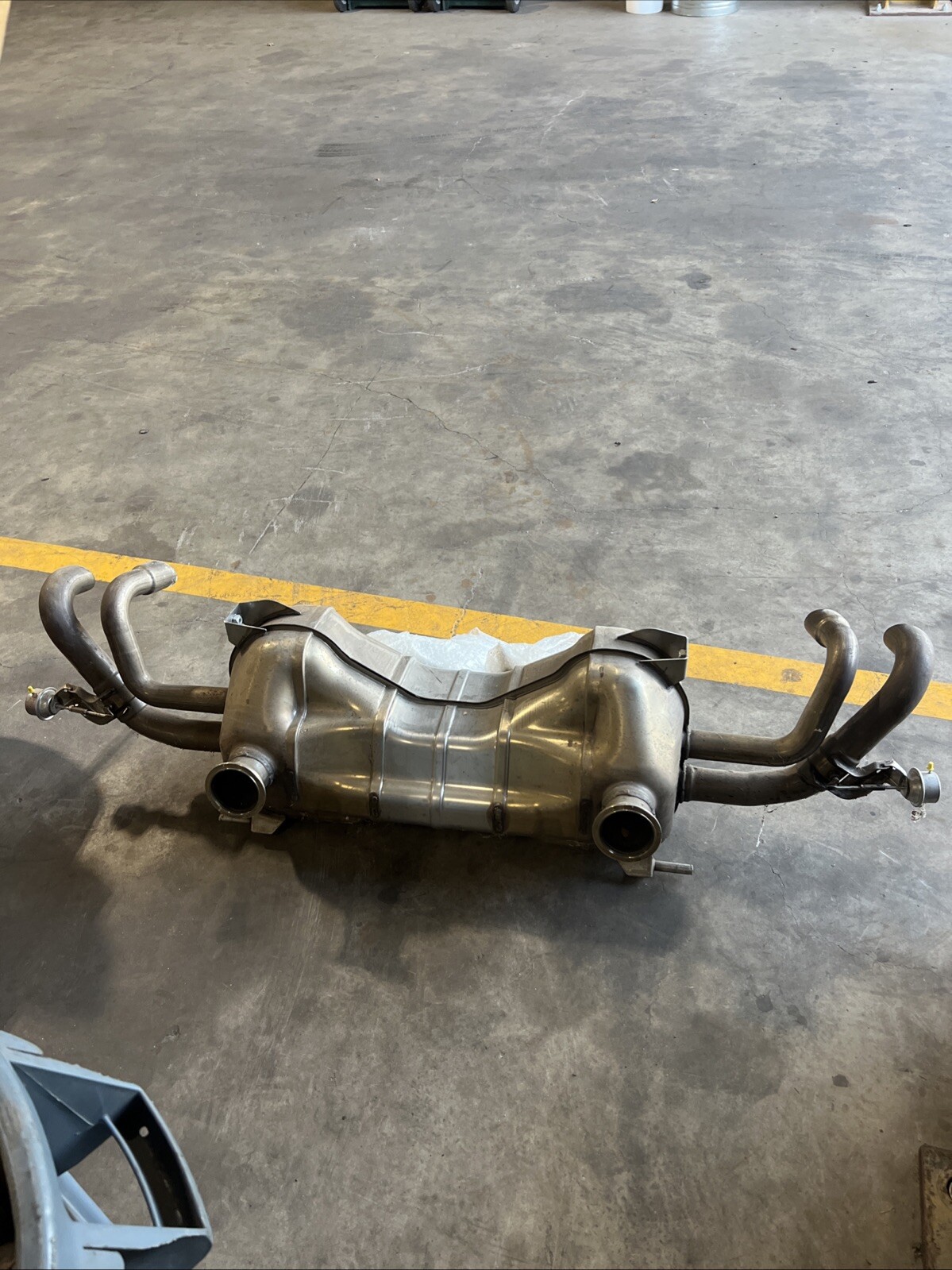2015 Lamborghini Huracan 610-4 Exhaust System OEM W/ Chrome Tips Mint Condition 