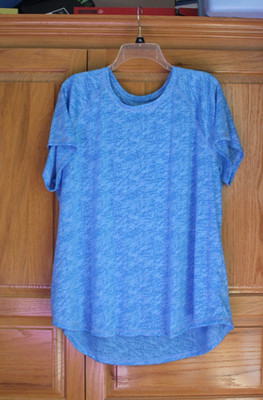 Woman's Tek Gear Shirt Size 2X Sea Blue Burnout NWOT