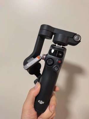 Osmo Mobile 7P Gimbal Stabilizer for Iphone Android Native Tracking 95% new