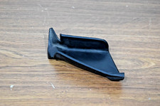 Oem Land Rover Discovery 2 Rubber Windscreen Cowl End Trim Piece Rh Jag000040 Oem Land Rover Discovery 2 Rubber Windscreen Cowl End Trim Piece Rh Jag000040