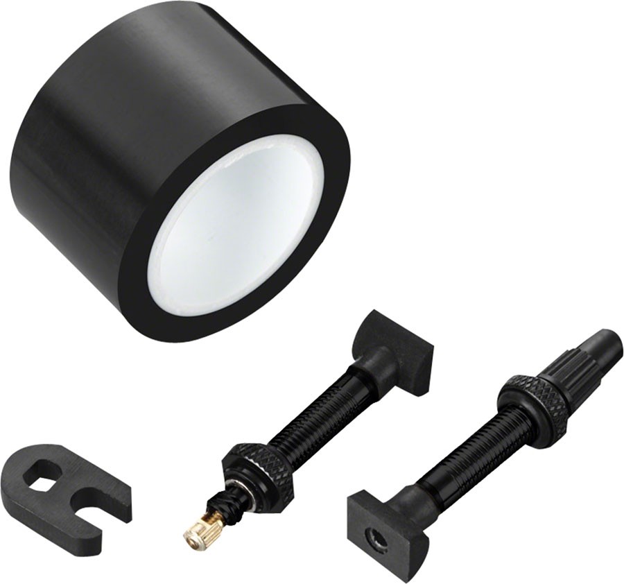 Бескамерный комплект Zipp включает в себя ленту диаметром 26 мм 2 универсальных клапана диаметром 80 мм и 1 сердечник клапана 10190₽