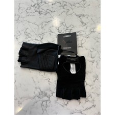 NWT Rapha Black Classic Crochet Mitts Fingerl...