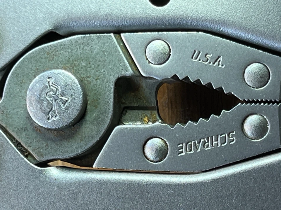 Cuchillos herramienta resistentes vintage Schrade EE. UU. alicates múltiples con funda de cuero nueva Foto 4 de 4