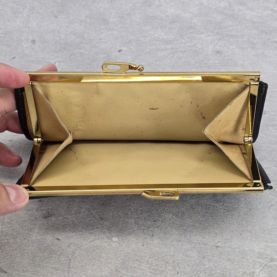 Vintage Ladies Pierre Cardin Boutique Leather Long Bifold Kiss Lock Wallet - Image 4 of 4