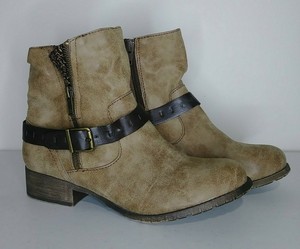grey plaid boots
