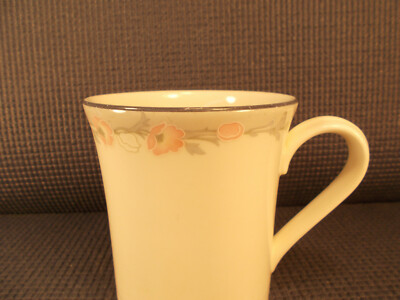 Royal Doulton Dinnerware Park Lane LS 2074 Pattern Mug 3 7/8