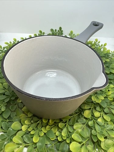 New Never Used Pampered Chef 1qt Enameled Cast Iron Milk Pan Gray