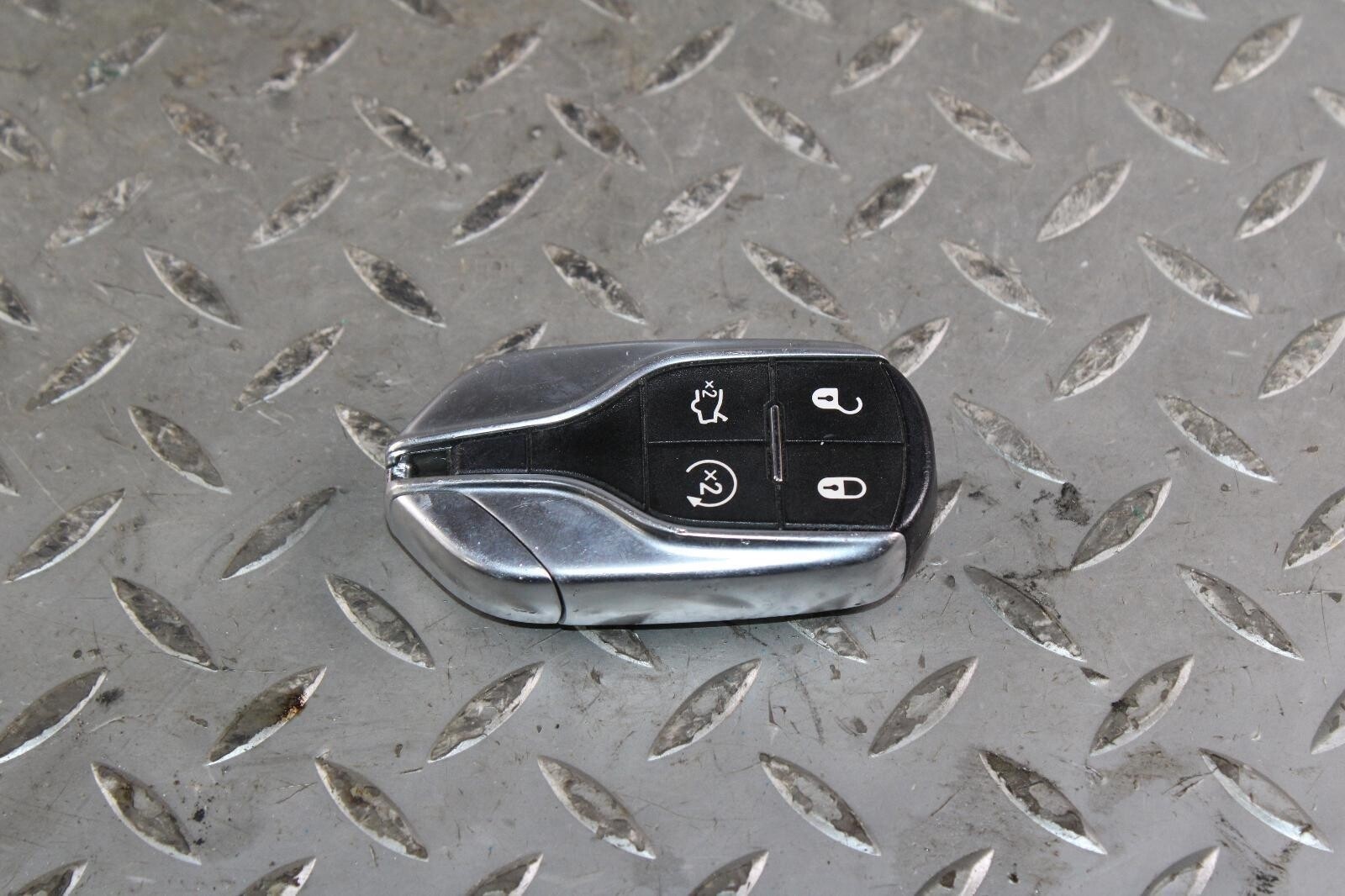 Maserati Ghibli 2014-2022 Key fob Chrome